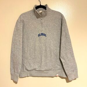 NWOT H&M Medium Gray Global Logo Sweater Pullover 1/2 Zip Front Pockets Winter